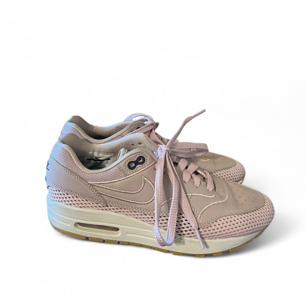 Nike Air Max 1 Particle Rose Women’s Size 7